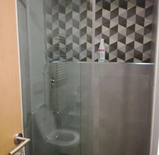 Nemo House Дом отдыха Виана-ду-Каштелу